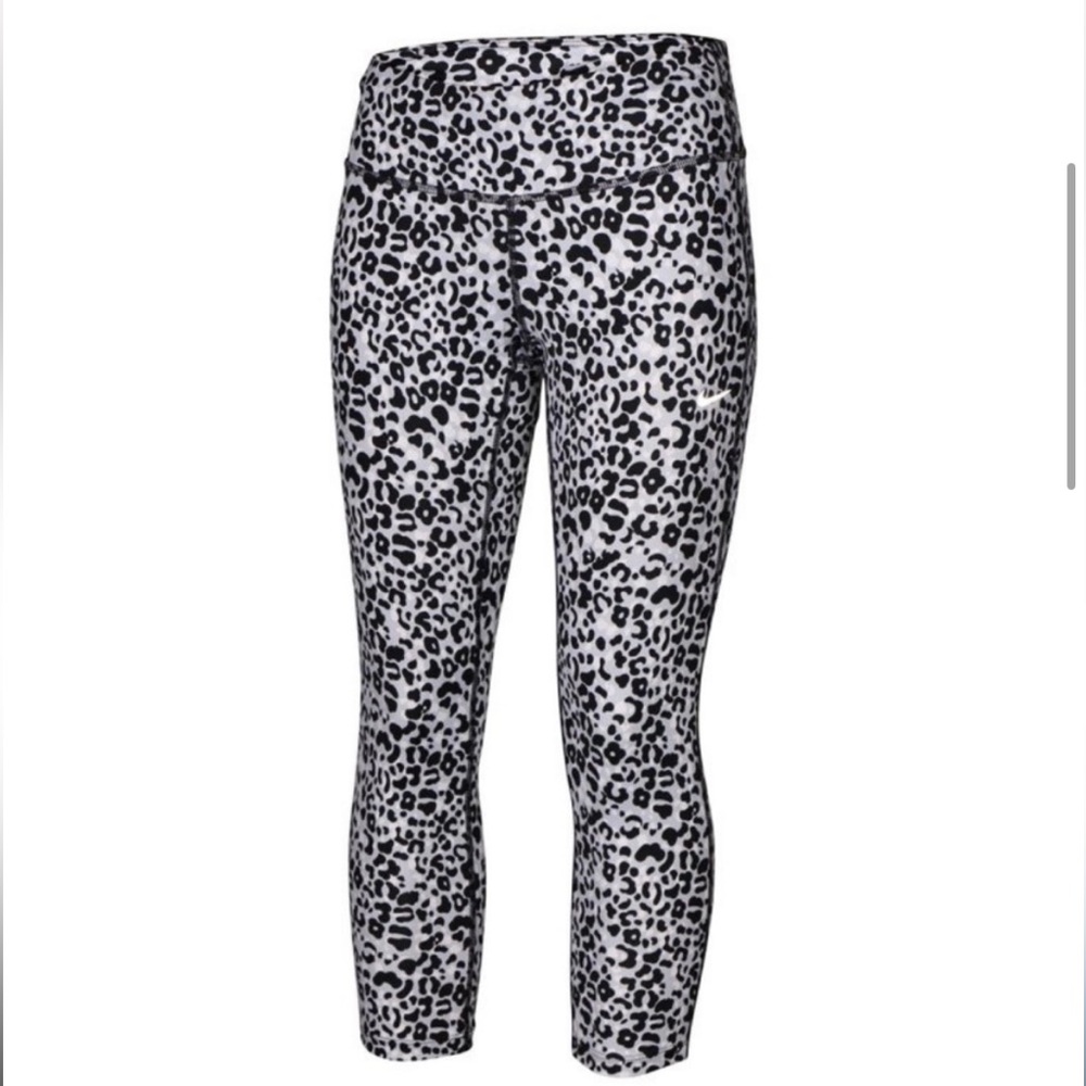NWT Nike leopard print crop leggings tight/compression size small